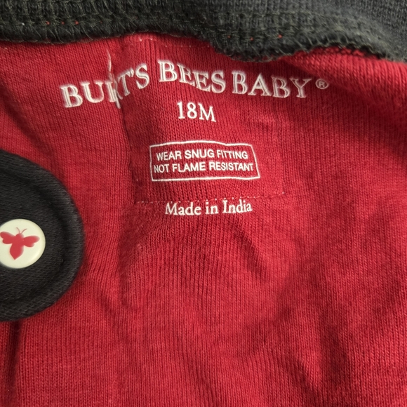 Burts Bees Baby Christmas One Piece Sleeper Red White Size 18 Months - Picture 9 of 9